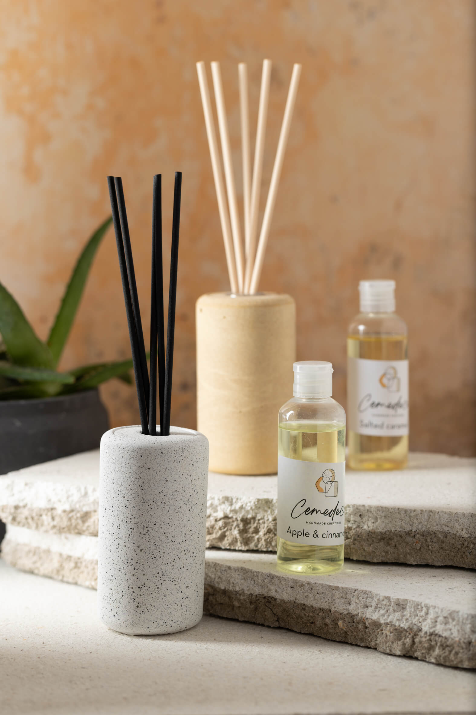Stone Reed Diffuser | Handmade Jesmonite Reed Diffuser with Stone ...